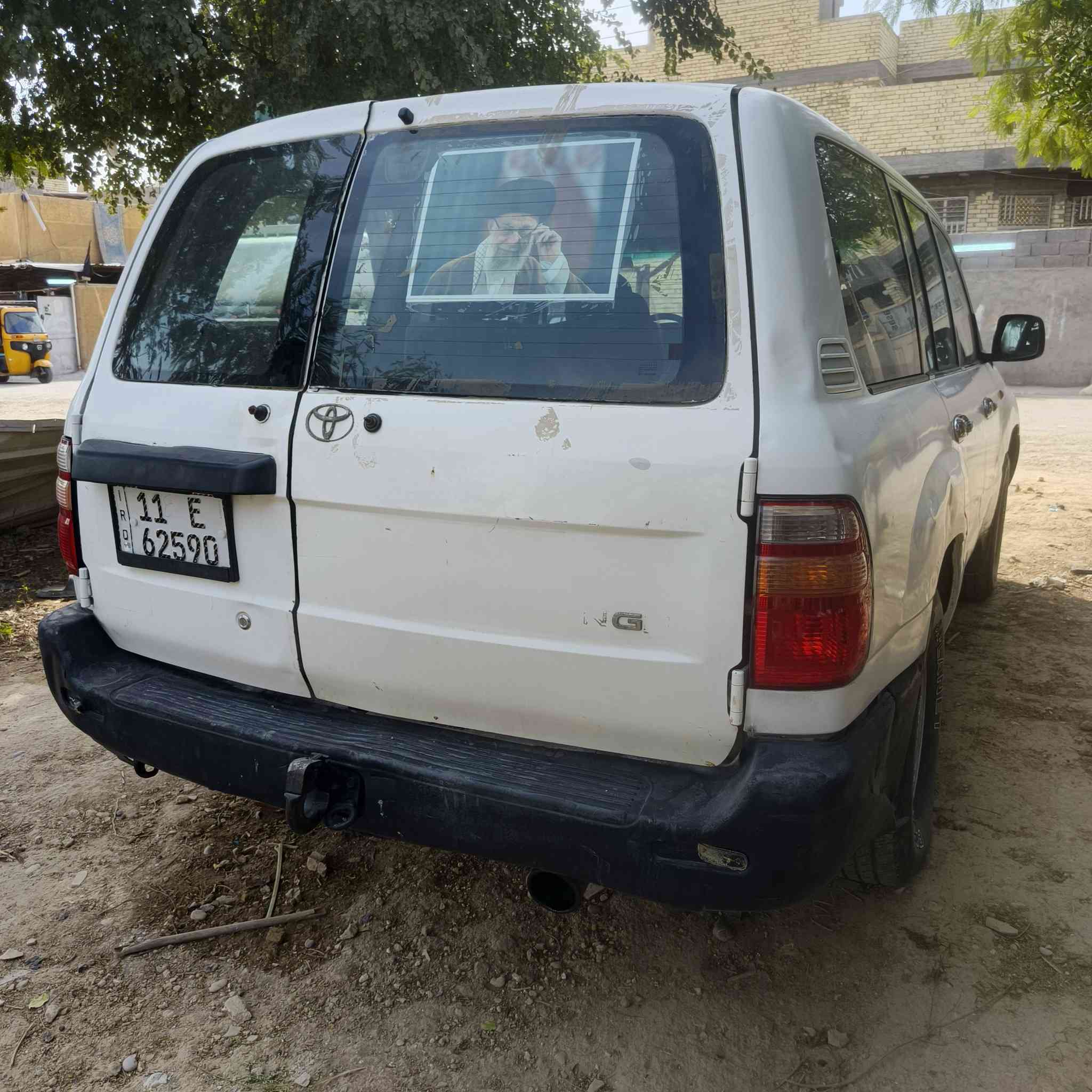 السلام عليكم
مونيكا موديل 2003
رقم وسنويه باسمي 
دبل تانكي
كير عادي +لو كير  
مكينه بيهه بخار 
عنواني بغداد حي النصر
هاتف ***********
