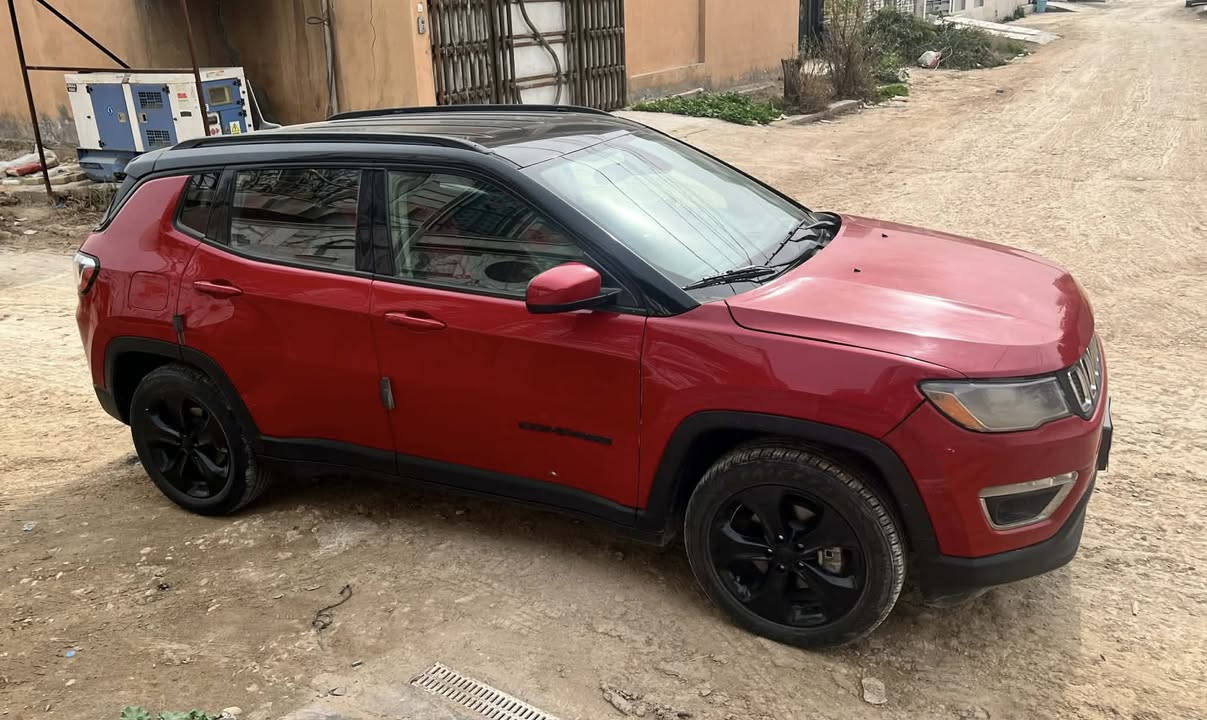 جيب كومباس 2020 وارد امريكي توكلر رقم بغداد مشروع وطني باسمنه ماشيه 60 ميل مكينه 2400 مواصفاتها شاشه كامره بصمه تشغيل عن بعد تحكم ستيرن سايد بريك بصمه كشن سايق كهرباء لد نهاري متحرك حساس اطارات جام اوتو مانع انزلاق وللعلم السياره جاهزه من كولشي مابيها اي نواقص لمعرفة السعر على الخاص او على الرقم *********** مكان حله
