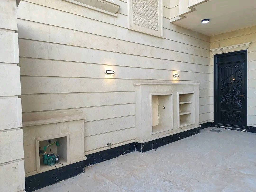 🏠 للبيع🏠 
#تكريت/ #الديوم (ال 14 الف)
#بصف شارع🛣️ 60 الرئيسي 
#مساحـــة300متر 
(#طابقين)
#وجه 10متر
#نزال 30متر
#شارع 15متر 
( #محتويات الدار)
#واجهه حجر حلان+ غرف نوم عدد5+صحيات عدد 5+ سحب مودرن جبس بورد +ابواب خشب تركي+ أرضية بورسلين +منظومات كامله.. غاز .وكاميرات .وجزامات. شبابيك المنيوم +كراج سيارات مع حديقه 
#صدة البيت ع كركوك شروق الشمس 
#السعر بالفيديو 
للأستفسار***********
