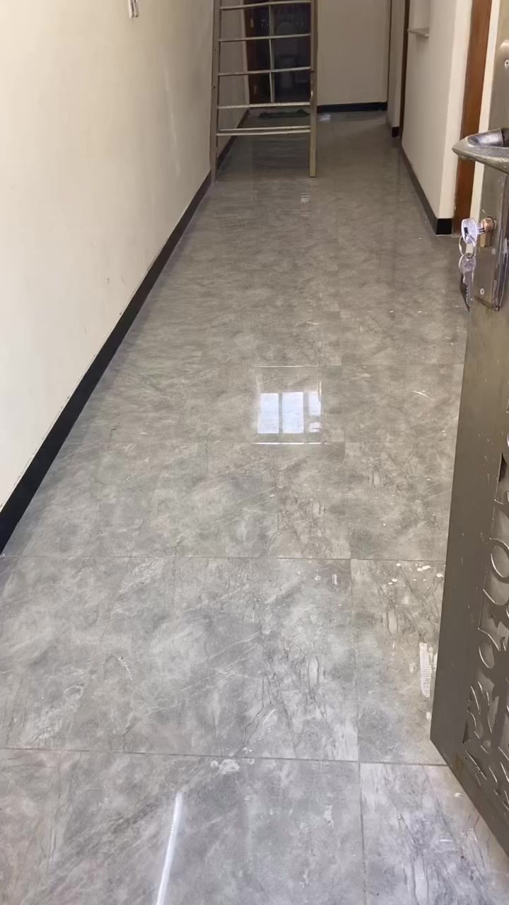 بيت للايجار في المنصور حي المتنبي للاستفسار ***********
