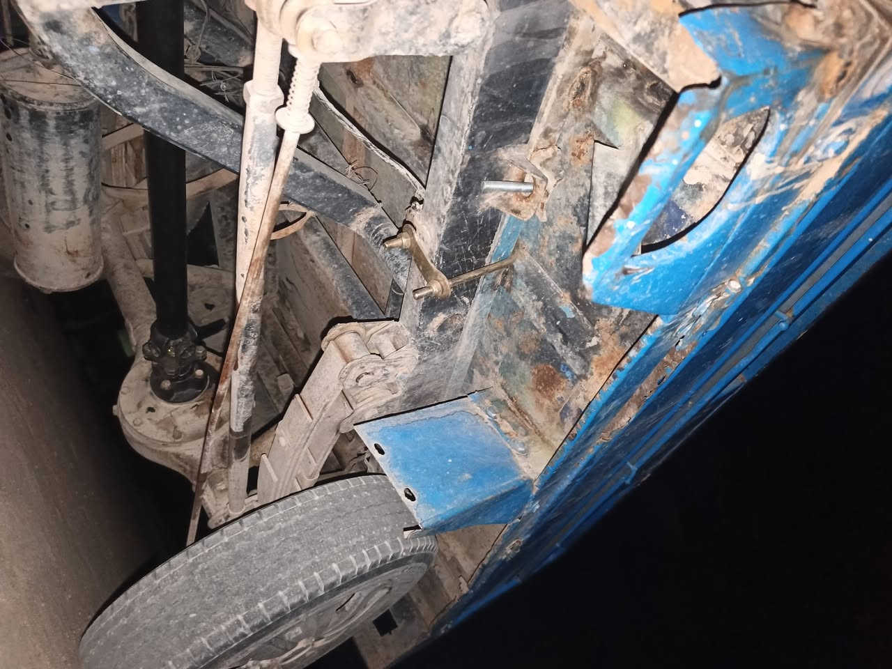 للبيع مليون اصولي شاصي كفاله مكينه تبخر قليل ***********
