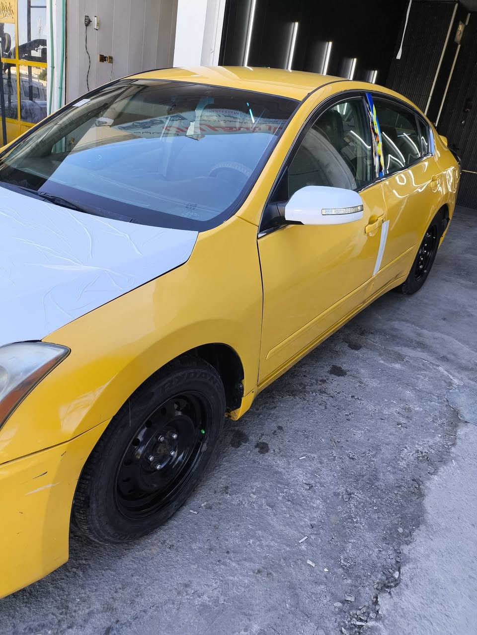 ***********بيع مستعجل.  
المكان ديالى المقدادية. شهربان السعر 73 
 نيسان التيما موديل 7 محدثة 12 رقم بغداد. بسمي هزة جديدة. مابيهة نقص علة ايدي  كير محرك تبريد تدفئة  شواصي. لغود حوض مكفولات. سيارة. جاهزة تاخذهة متصرف عليهة ربع. مال جناي
