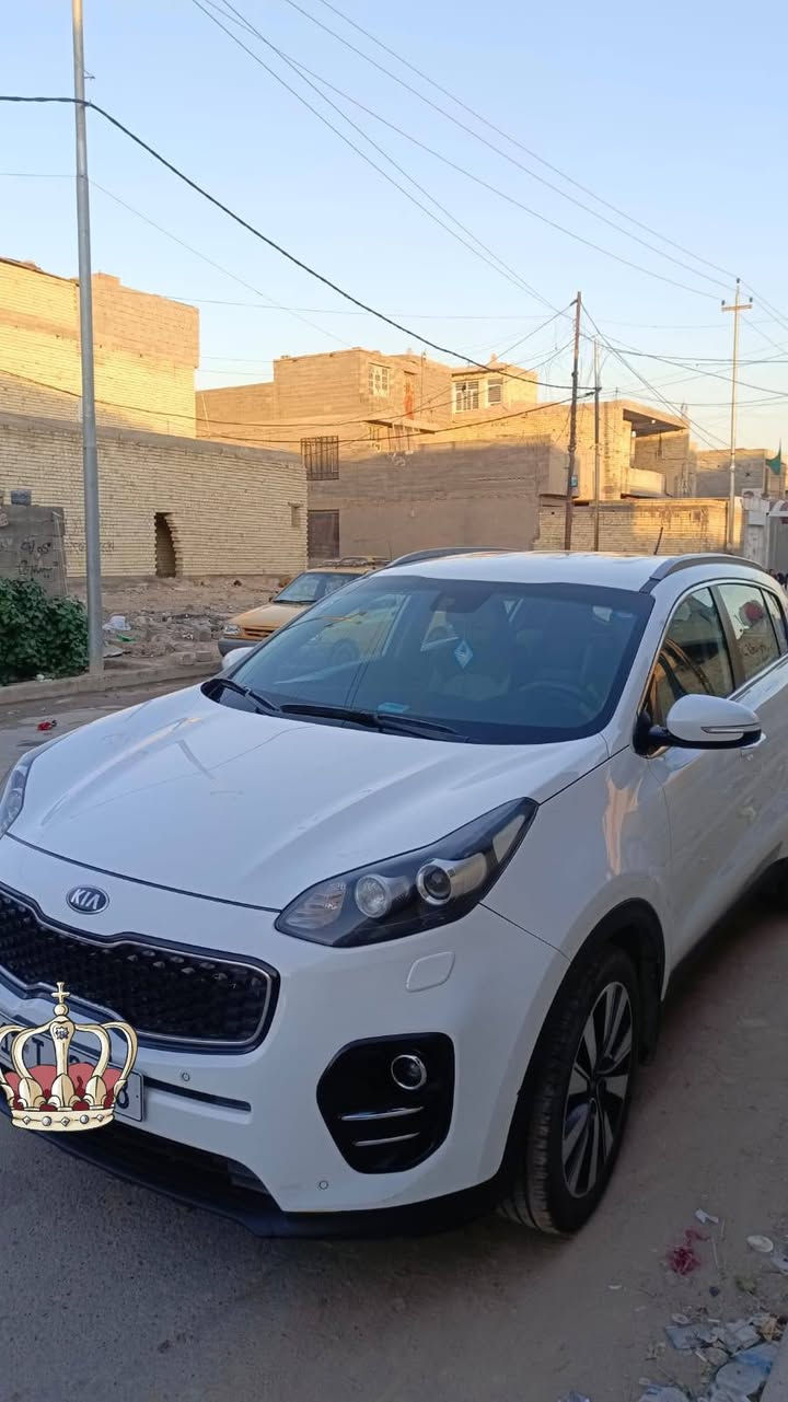 السلام عليكم
كياسبورتج خليجي موديل 2018 رقم بغداد مميز باسمي السياره كير  ومكينة كفاله تبريد ثلج 
تحكم استيرن مري شفط حساسات أمامي خلفي  لايت زنون بلادي زراكات لايت ويل كروم 5 ويل كب تخم تاير جديد رصعه بين البابين صفحه اليمنه سنويه ل 2028
ماشيه 130حقيقي 
السعر 178$ وبيها مجال قليل 
العنوان البلديات شارع الكهرباء 
الهاتف ***********
