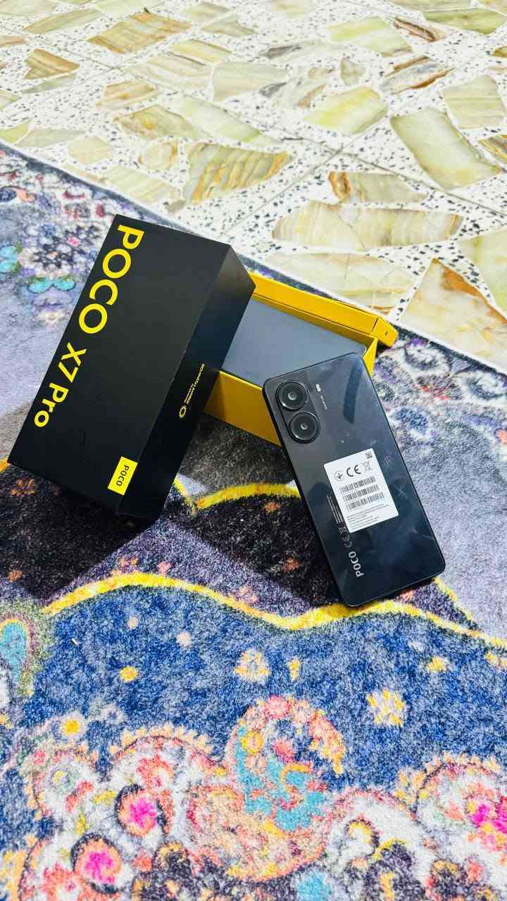 بوكو X7 برو للبيع
سلام عليكم 
بوكو X7 برو للبيع 
سعر 430الف وبي مجال
ذاكره العشوائية12+12 الذاكره الداخليه 512
المعالج: MediaTek Dimensity 8400 Ultra بتكنولوجيا 4 نانومتر (يوفر أداءً ممتازاً للألعاب الثقيلة).الشاشة: CrystalRes AMOLED بحجم 6.67 بوصة بدقة 1.5K ومعدل تحديث 120Hz.
البطارية: بسعة ضخمة تصل إلى 6000 مللي أمبير.سرعة الذاكرة: نوع التخزين هو UFS 4.0 فائق السرعة، والرام من نوع LPDDR5X.
جهاز كلش نضيف مستخدم 4اشهر نسبة النضافه 98% يشغل 
ببجي 120فريم بدون اي تقطيع 
      (كامل ملحقات) 
((عنواني بغداد آلمعامل))
رقمي: / *********** / ***********
