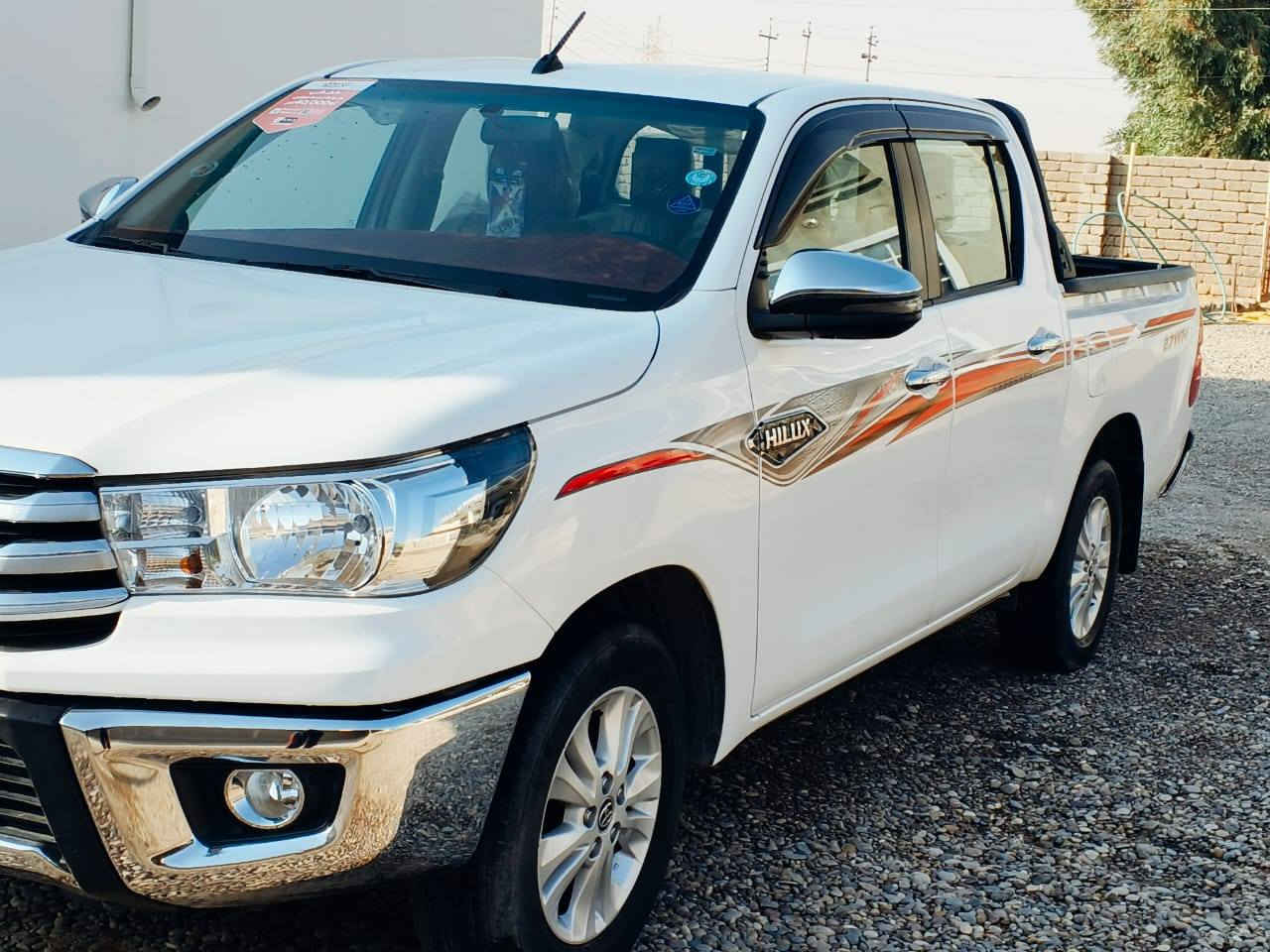 السلام عليكم هايلوكس شركة ساز اربيل موديل ٢٠٢٤فول الفول قطعتين تبريد باسمي شرط التحويل السياره نضيفه ومال بيت للاستفار هاتف ***********
