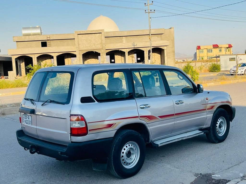 مۆنيكا 2001 فول عادی پێش تەبڵە
ناوی لەحاسیبە نیە بەشەرتی جنوب
سبوخ عامه پشت و پێشی دەعمی نیە
گێرومەکینە وئەکسل دەبڵ ئەکسل بەشەرت
سەنەوی تا2030 نوێیە رەقەمی نوێیە
سەیارەکە  زۆرجوانە مالی دۆستە  
سعری88وەرەقە کەمیک مەجال
***********ڤایبەر وەتس ئەپ
***********لەشاری کۆیە كويسينجاك, أربيل

