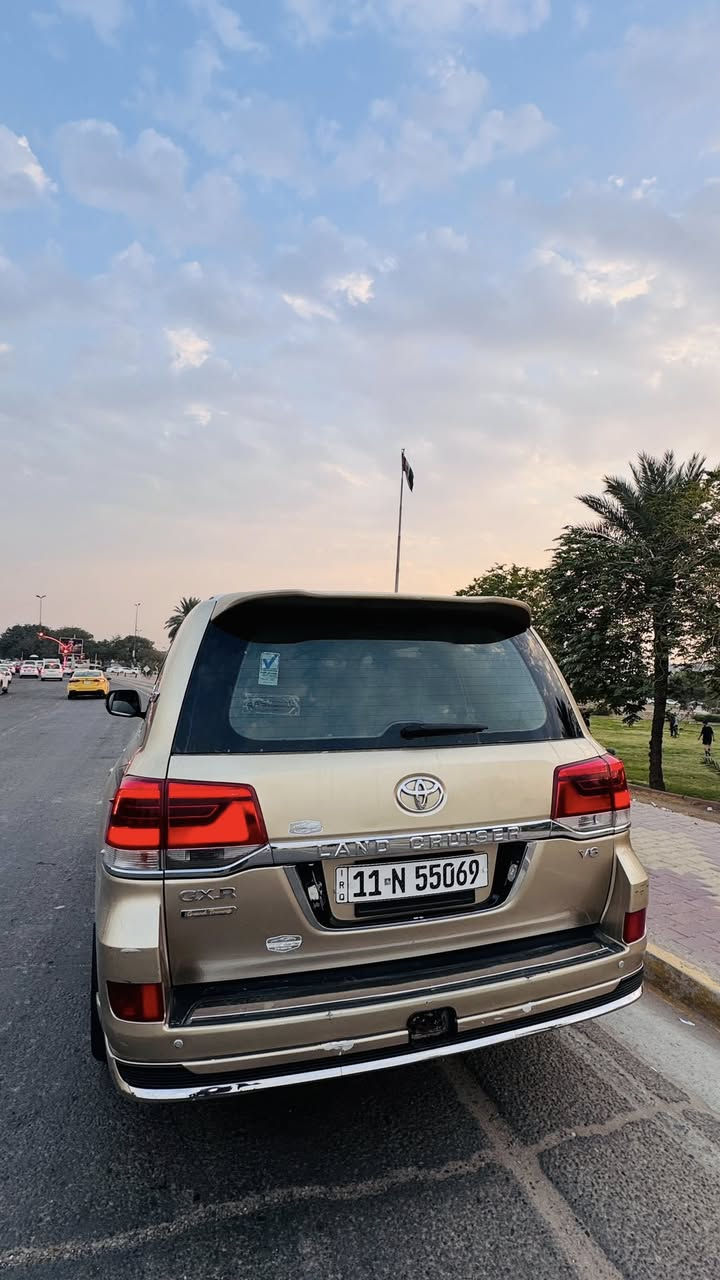 لاندكروزر 2009 محدث 2021
تحديث داخل وخارج للجمالية
صبغ حزام فقط لغرض التحديث
السياره بدون (ضرر )
رقم بغداد بأسمي 
محرك 6 سلندر
فتحة سقف
بصمه 
بصمه ابواب 
3 قطع تبريد
كير ومحرك بحالة جيدة

السعر 260 وبيها مجال 

📍 بغداد
📱 واتساب: ***********
