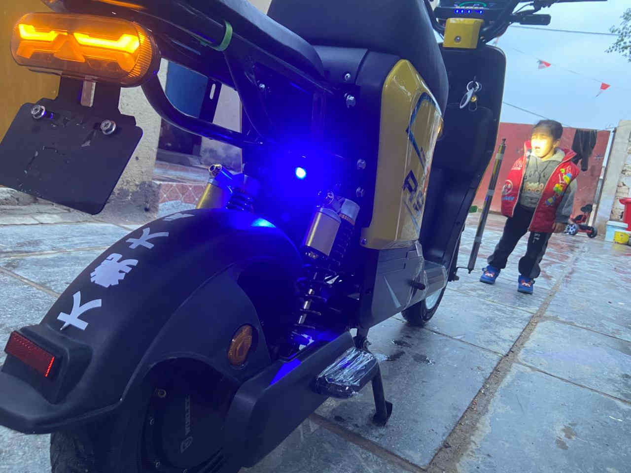 دراجة شحن كهربائية موديل 2026 بعده وكاله مستخدمه شهرين فقط تشتغل ع بصمه
وسعرهه 500 وبيه مجال مكاني البصرة الهارثة ***********
