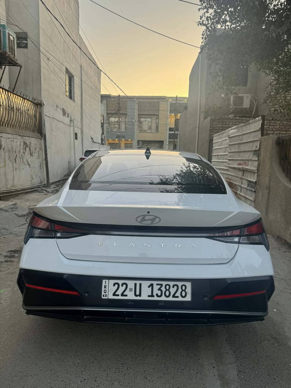 سلام عليكم 
النترا 2025 سيارة مكفولة عدا بارد بخشم البنيد فقط 
السعر 140 
عنوان بغداد حي الشهداء
للاستفسار اكثر 
***********
*********** الاسيا فقط واتس
