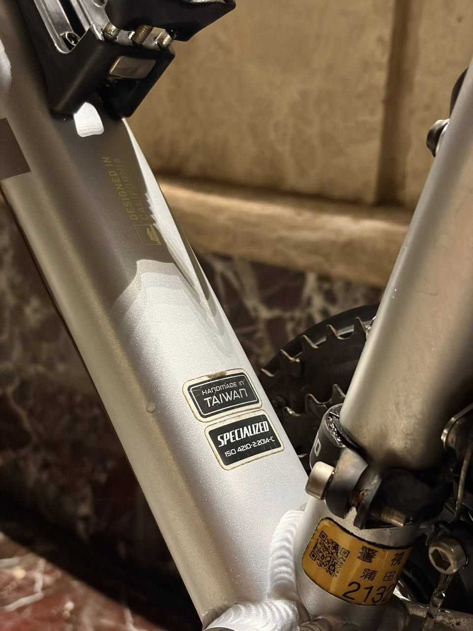 السلام عليكم
للبيع سبشلزد SPECIALIZED🌟

المعدن المنيوم 
سستم شيمانو التوس 
8x3 
حجم الفريم M 
حجم التاير 28 
الدراجه كامله مكمله اي نقص ما بيها 

السعر 245 الف 🌟
مكاني بغداد زيونة 710📍
للتواصل/***********☎️
يتوفر توصيل جميع انحاء العراق🚚
