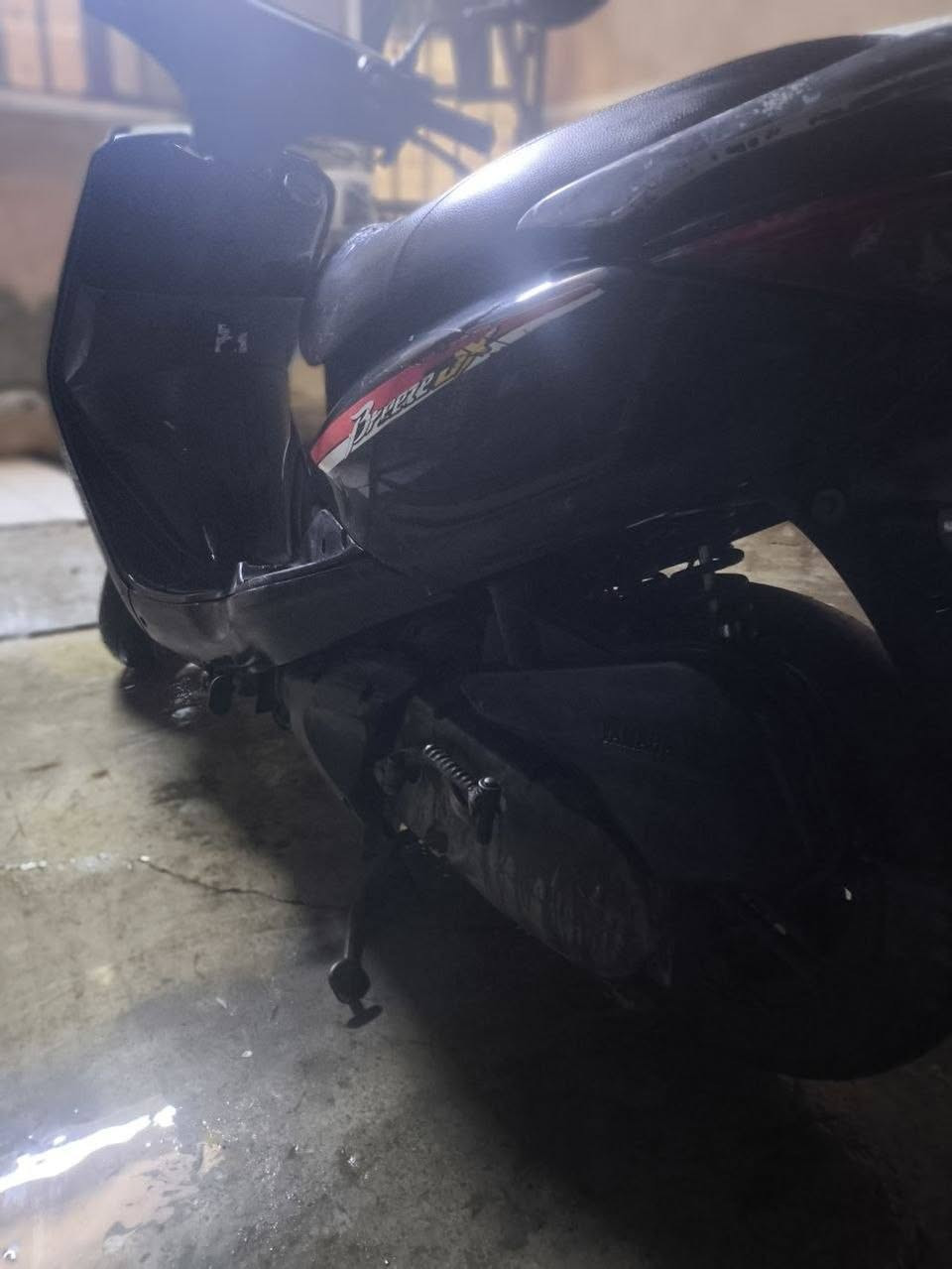 السلام  عليكم 
دراجه بريز للبيع دراجه تخبل ناعمه محركها نضيف كهربائيات كلها شغاله فقط الكشن مشكك بس غير هاي كلشي مابيها دراجه تخبل كفراتها الاصليه ام الختم ويا المحرك وجدد عنواني الشعب نهايت الفورتات 
رقم الهاتف فقط واتساب وماسنجر متواجد 
***********
