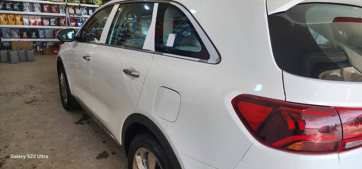 سلام عليكم.. يوجد كيا سورنتو موديل ٢٠٢٠ خليجي ماشيه(108)الف مكفوله فقط وجود رصعات خفيفه في    المكان بغداد  السعر 160 للاتصال والاستفسار ***********
