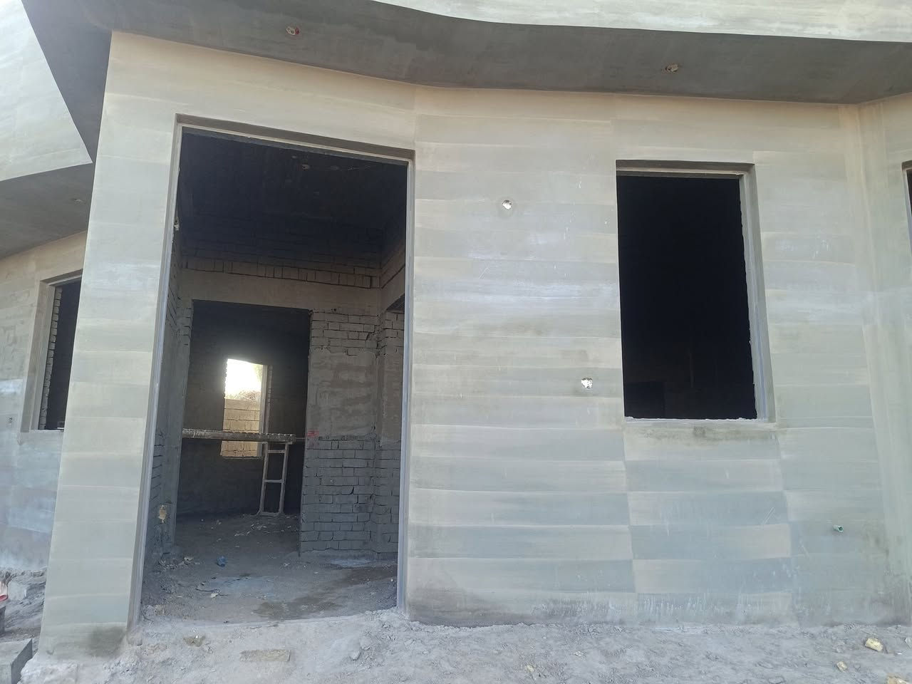 هاذه جزه من عملي جص وبورك ولبخ خارجي المتر اربعه ستفسار عل رقم  ***********
