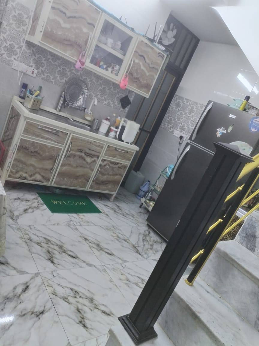 دار زراعي حديث للبيع سند ٢٥ منطقة السبع ابكار فرع جوهرة لبنان الجديدة المساحة ٥٦ متر يتكون من استقبال ومطبخ وثلث غرف نوم وحمام عدد ٢ ومنور وبيتونة وسطح والمنطقة خدمات كاملة الاستفسار ***********
