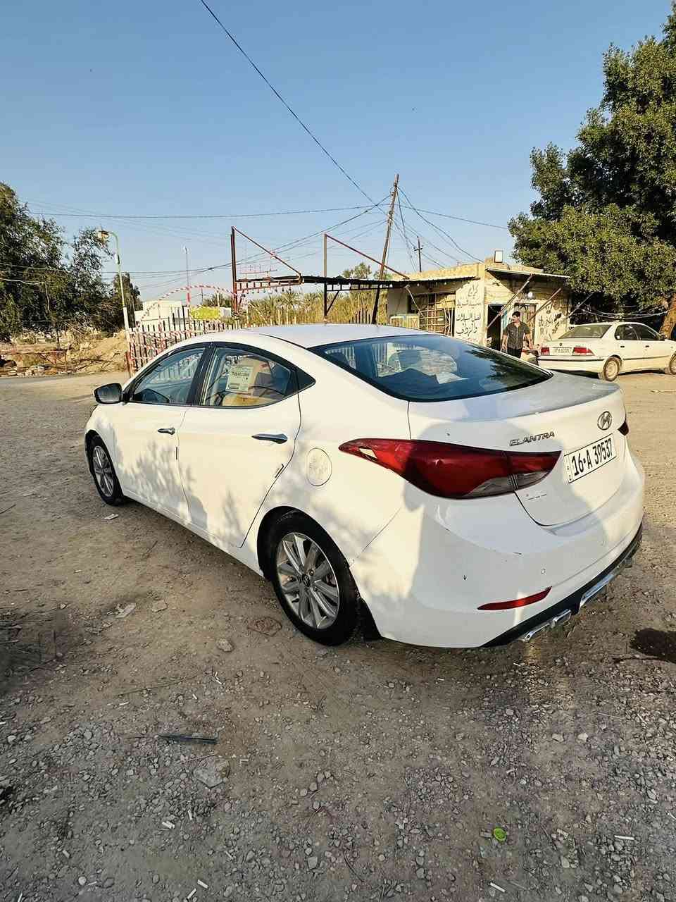 سلام عليكم الانترى 
2016 خليجي فول عده البصمه مكينه وكير نضيفات وحداديه مراوس ب اوبتيما خصوصي مو تكسي مكاني ديوانيه دغاره *********** .
