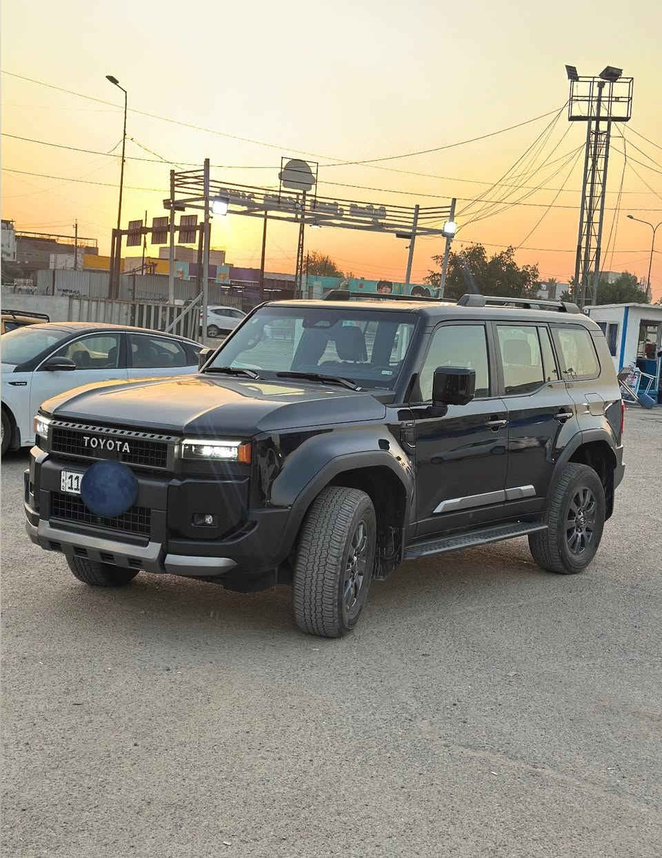 مراوس وية تاهو موديل ٢٥ حصراً واهم شي تكون خليجية وانطي فرق 
برادو ادفنجر موديل  ٢٠٢٥ شركة  SAS اعلى مواصفات بالبرادو 
ماشية ١٣ الف كيلو  فقط اخت الزيرو 
مكفولة كفالة عامة من شخط
سيارة جديدة وبيها bbf 
بس الجناية يعرفون بالعزم والثبات والانطلاقة اللي بيهة
كشنات تدفئة وتبريد الامامي والخلفي وتحكم امامي وخلفي بالتبريد 
دفلوك ونظام تعليق 
داتا شو 
كشنات جلد لون قرميدي 
فتحة سقف 
بصمة تشغيل وبيبان 
اوامر صوتية بحيث شما تحجي 
يشتغل وينطفي حسب رغبتك 
شحن لاسلكي 
تدفئة ستيرن
كامرات 360 
كامرات عدد 5
لايت امامي 3 عدسات تفاعلي 
دخول ذكي 
نظام قيادة متعدد
شفتات ستيرن
نظام الزحف 
نظام تنبيه من التصادم
اوتو هولد
هاند بريك دكمه
رادارات توقف امامي خلفي
رادار سرعة تفاعلي 
قيادة ذاتية تمشي لوحدها 
8 اير باك
حساس امامي خلفي 
ثلاجة وسطية
ويل 19 
باب خلفي شفط تحكم جهتين مع جام منفصل 
يعني تحب تفتح الباب او تفتح الجام
كشنات صف ثالث كهربائي
مساج مقعد السائق 
خزن مقعد السائق
وبعد بيها مواصفات


**إذا كنت صاحب هذا الإعلان وتريد حذفه لأي سبب، رجاءا أرسل رسالة إلى الدعم الفني**