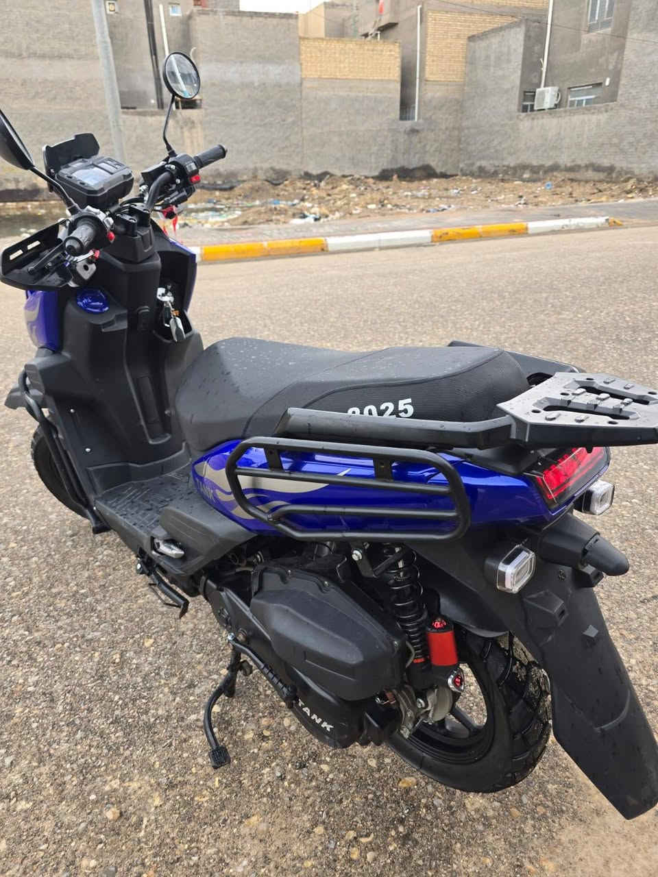 سلام عليكم دراجه للبيع اباجي بانزين مديل 2025 دراجه بس مكاتبه دراجه زيرو ماشيه 700 كيلو دراجه اللون ازرق جديده بمعنى الكلمه نظافه 100\100
●سعر{1250} مليون وميتين وخمسين وبيهة مجال الشراي
رقم[ ***********]
