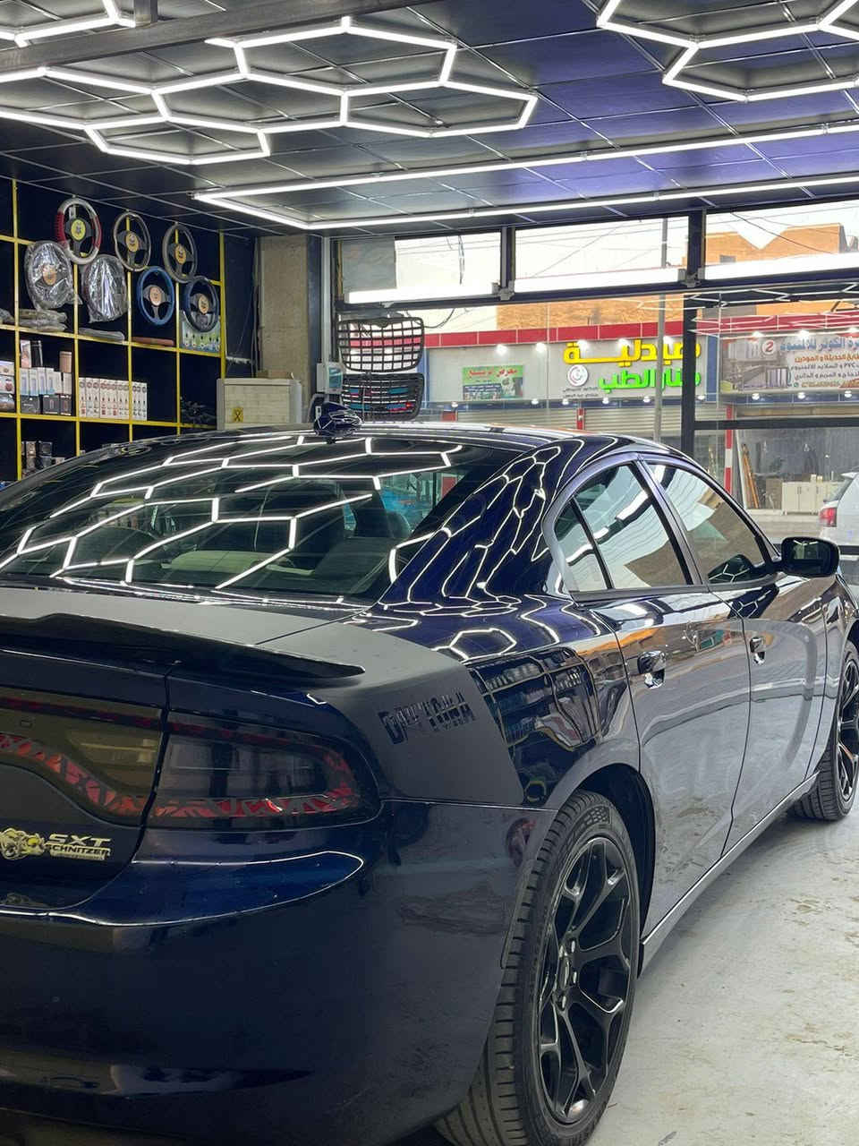 «سلام عليكم»
جارجر 2016 للبيع 
3600 V6 sxt
وارد كندي 🇨🇦  داخله كلين مكفولة كفالة عامة 
هنا صار بيها نص الجاملغ الخلفي رش فقط 
استخدام شخصي السيارة ماشية 162 الف 
سيارة جاهزة من كل النواحي 
تخم تاير و ويل 20 جدد 
تدفئة تبريد 
تشغيل عن بعد 
دوشمة عامة 
مكاني كوت مركز المدينة 
السعر 195$$ 
 للأتصال او واتساب *********** 
سونار موجود
صور امريكا بالمنشور
(التعجبه يتصل الماتعجبة ان شاء الله يحصل الاحسن)
