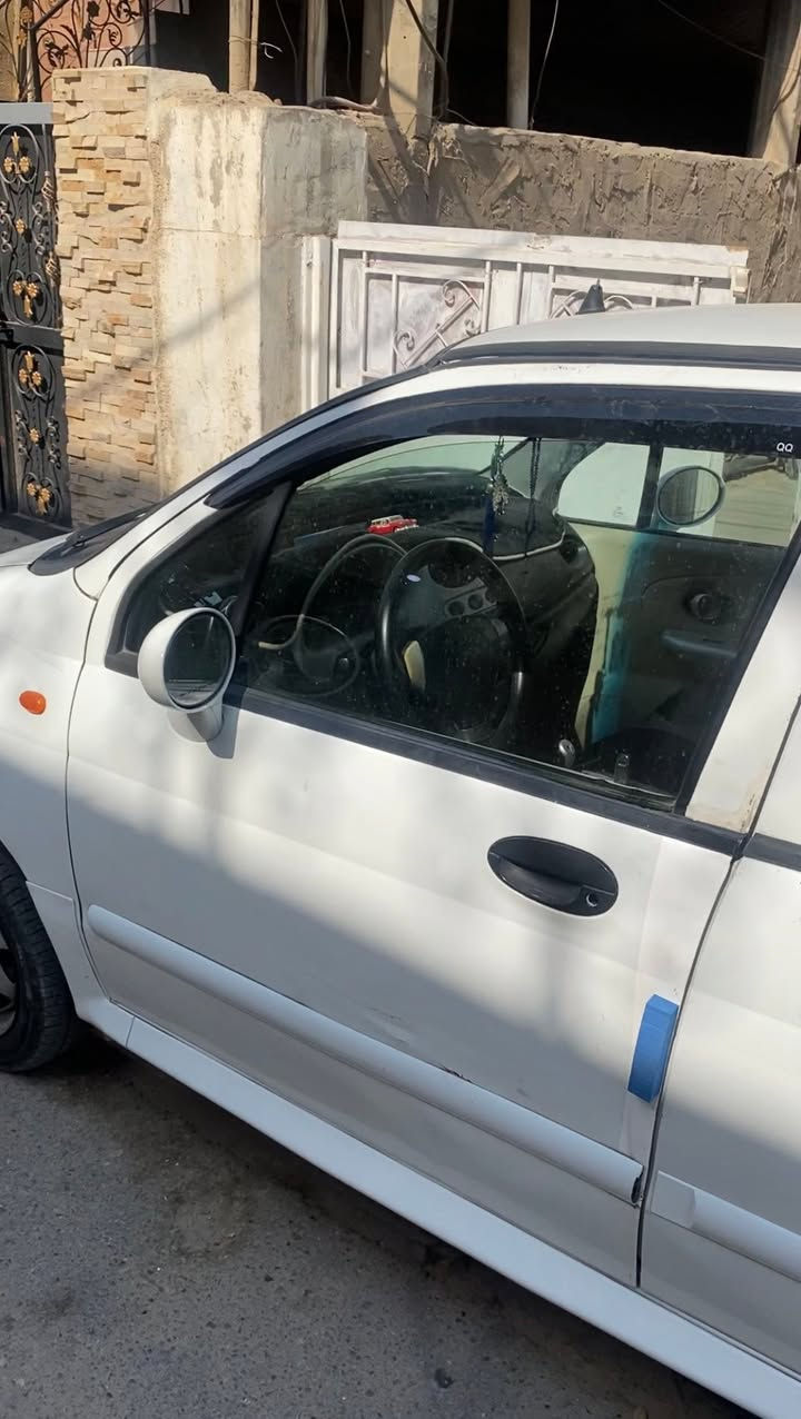 السلام عليكم
Cherry QQ 2008 للبيع 
گير اوتوماتيك 
مكينه وگير جديدات مكفولات وعلى ايدي 
رقم بغداد انكليزي سنوية جديدة 2029
 بأسمي  تحويل ثاني يوم 
المحرك 3 سلندر اقتصادي فول تنسى البانزين ومحرك قوي يتحمل السحب 
تبريد ثلج ثلج السيارة ومداريه ❄️
تخم تايرات جديد + سبير 
كهربائياتها شغالة كُلها وجام اوتو 
شادلها شاشة تفتح ويز و الخرائط بدون نت وكل المواصفات بيها 
الدواخل الكشنات كلها نظيفة 
اني طالب كليه والسيارة على ايدي اروح واجي بيها للدوام ومرتبها وهاي الصور كدامكم من نظافتها 
السعر 29 ورقة وبيها مجال حك الجية 
( للبيع فقط )


**إذا كنت صاحب هذا الإعلان وتريد حذفه لأي سبب، رجاءا أرسل رسالة إلى الدعم الفني**