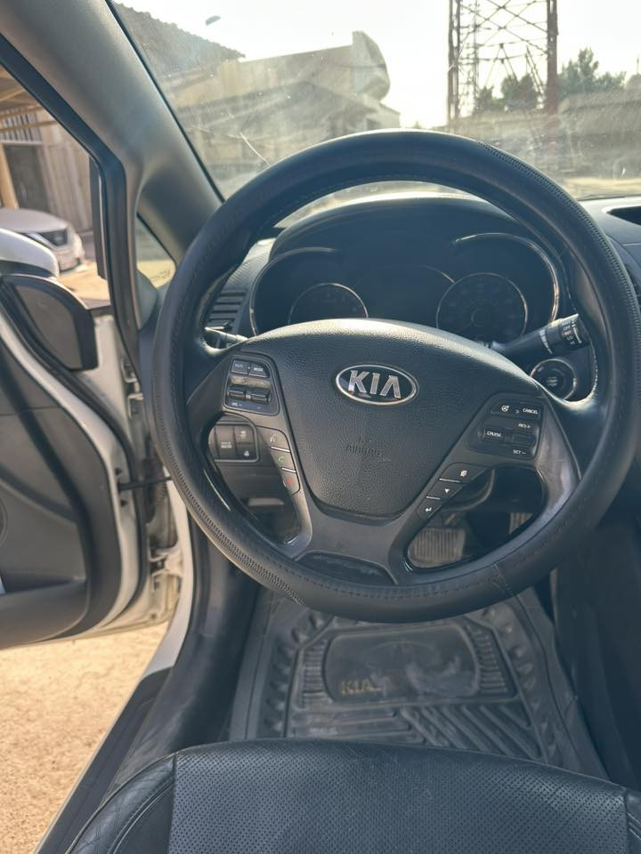 مواصفات
كشنات جلد تدفئة تبريد
كشن السائق كهرباء خزن ميموري
فتحة
ستيرن تدفئة
محرك2000 gdi
ترحيب عند الاقتراب
بصمة تشغيل وابواب
وبقية المواصفات المعروفة 
السعر 110
للاستفسار الاتصال ***********غير متواجد على الفيس
