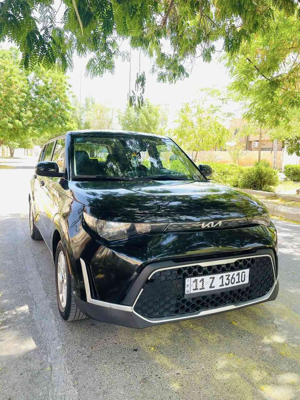 السلام عليكم عندي كيا سول 2023 رقم بغداد حره باسمي لون اسود وارد امريكي تبديل البنيد فقط والجاملغ راجع بارد كما موضح بالصور والباقي كلها ليبل واحد  ماشيه 38 الف ميل مابيها نقص برغي سيارة جديدة حيل  المواصفات عادية lx   مكينة 2000 دوش المرغوب / دشبول دجيتل / ثلاث انظمه قيادة / شاشه كبيره كامره  وباقي المواصفات المعروفه   رايدها 147$  مكان السياره واسط الصويرة    للاستفسار   *********** واتساب ‏‭***********‬
