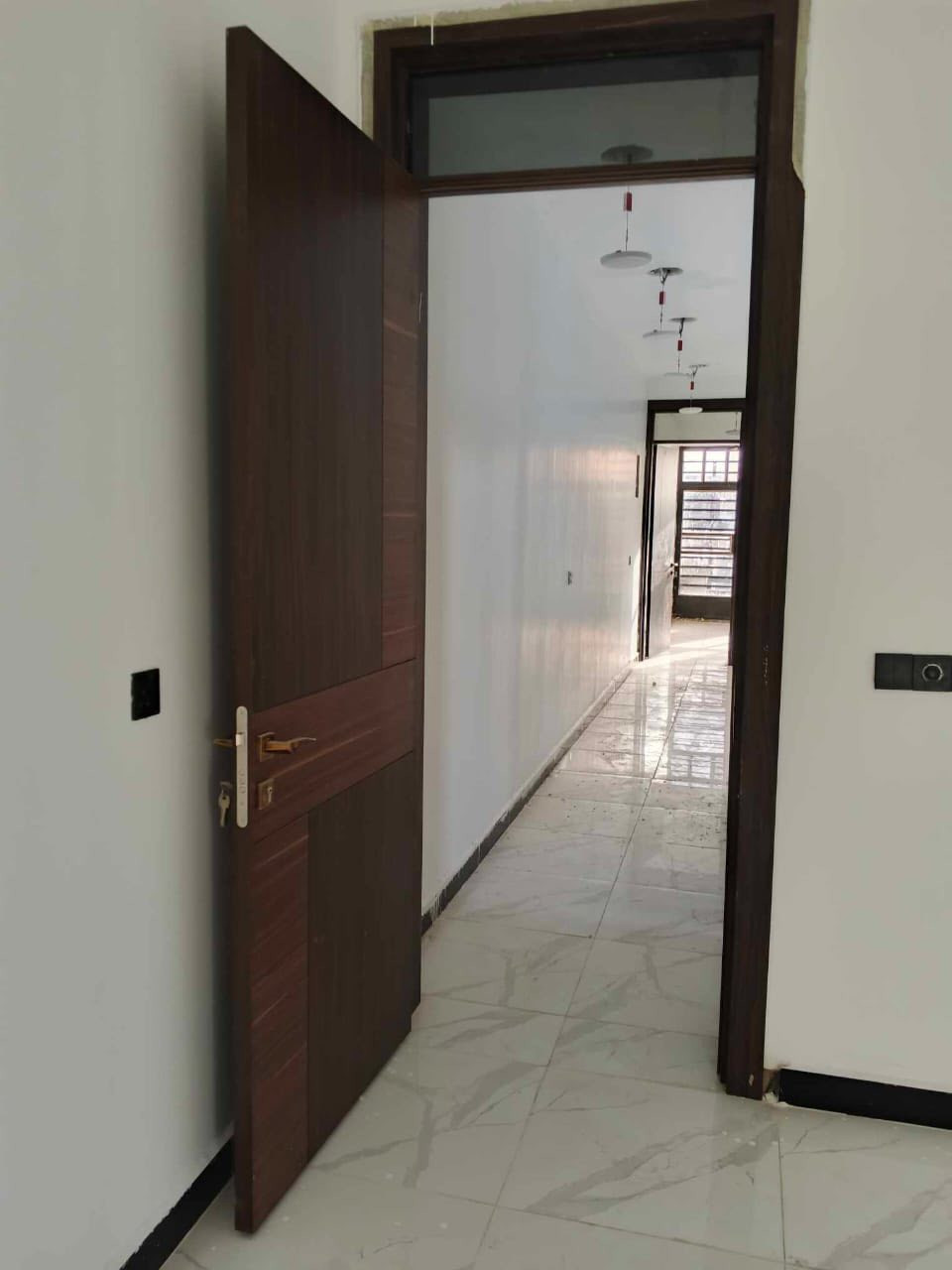 بيت للبيع المساحه 100
واجهه 5 ونزال 20
ثلاث عرف نوم 
واجه حجر 
استقبال 
صاله 
حمامات 2
البيت جديد ما مسكون 
مجمع الاسدي قرب جامع الودود 
***********
