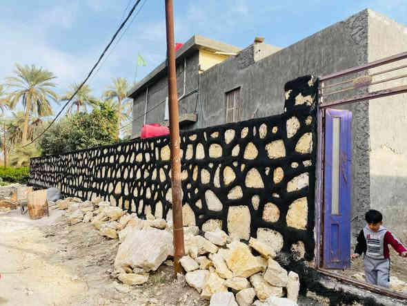 سلام عليكم بناء حجر كرسته وعمل اسيجه بيوت تطبيك ممرات أحواض تغليف
*********** متر مربع ٢٢ الف كرسته وعمل
