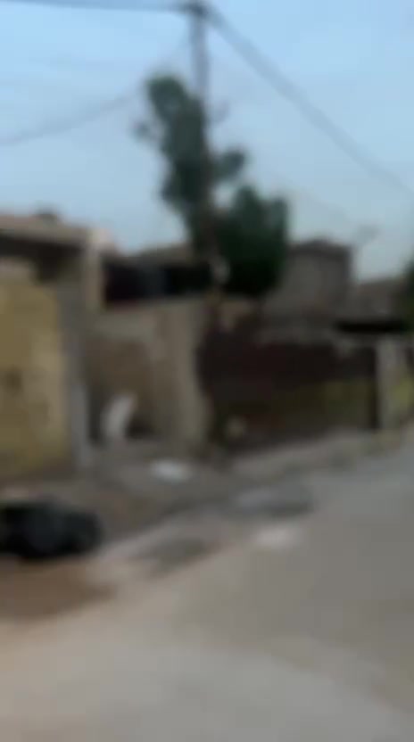 السلام عليكم ورحمة الله وبركاته 
دار للبيع المساحه ١٠٠ متر ماء كهرباء مجاري تبليط العنوان البلديات المعسكر خلف اسواق ابو حيدر الساعدي للاستفسار 
***********

