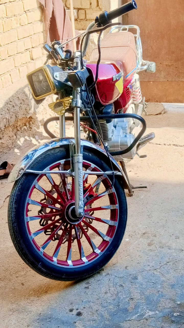 السلام عليكم دراجه سونك 2025 درجه مكفوله كفاله عمه درجه بيه منفيس وبصمه وسويج كهربيت ك
شغله له شغله دراجه لو مروس بدرجه جيتي ار لو فورزه  درجه ريده 750 مكاني بغداد الامين الثانيه ***********
