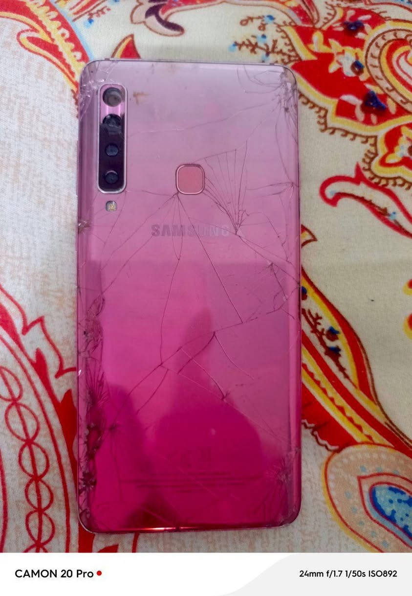 سلام عليكم جهاز سامسونك A9 ذاكره128 جهاز شغال مابيه اي شي فقط كسر بسيط ب شاشه سعره75 مكاني الناصريه مدينة الصدر قرب ساهرون قديم اتصال*********** ناصرية, ذي قار
