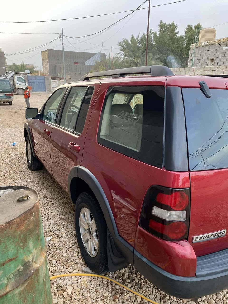 السلام عليكم للبيع فورت اكسبلور موديل٢٠٠٧ وارد خليجي سياره فول مواصفات مكينه ٦سلندر جديده كير حداديه تخم تاير كهربائيات شغاله ٧راكب تبريد ثلج سياره جاهز مال جناي مابيه نقص لو برغي ماتخلي عليه رقم بصره مشروع وطني سنويه مجدده لل٢٠٢٨ السياره بعدهي بالكارتون عل وضع شركه مامفتوح بيه برغي سياره (مكفوله كفاله عامه ) غرفه بيجي سعرها ١٠٥ وبيه مجال مكاني بابل الحله  هذا رقمي ***********
