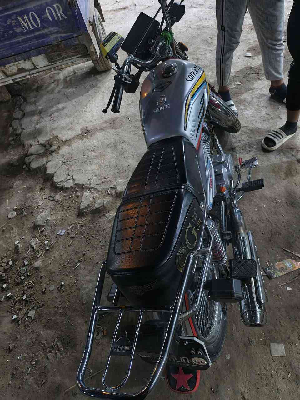 السلام عليكم دراجه تايكر موديل 25مكفوله اوراق مكفوله من كلشي مكاني بابل حله سعر 700وبيها مجال ***********
