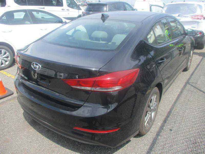 اتصال فقط النترا 18 وارد امريكي  رقم اربيل الجديد و كدامك الحادث و السونار العنوان البصرة الرقم *********** 
مبدل بيها كلشي من الاستهلاكيات و منظومة تبريد كاملة وكالة شادلها يعني متعوب بيها باقيات كم شغلات بسيطة كلش تسويهن مايكلفن السعر ١١٢ و بيها مجال للطيبين بس يرحم والديك شراي تخابرني وتجي تشوفها كدامك
