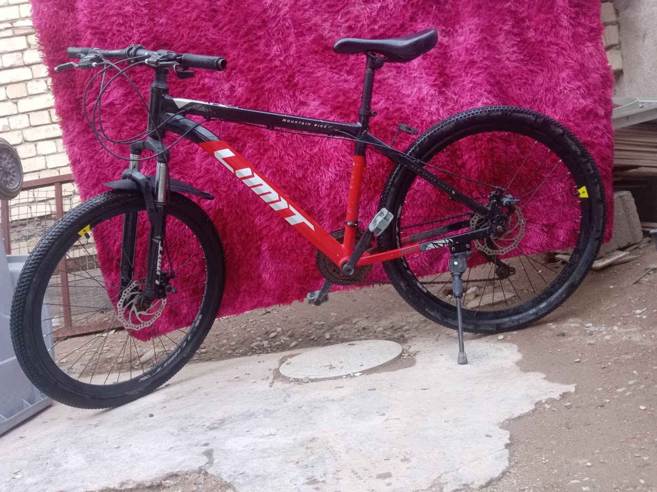 بايسكل جبلي للبيع نضيف
المكان بغداد الحريه ✨


**إذا كنت صاحب هذا الإعلان وتريد حذفه لأي سبب، رجاءا أرسل رسالة إلى الدعم الفني**