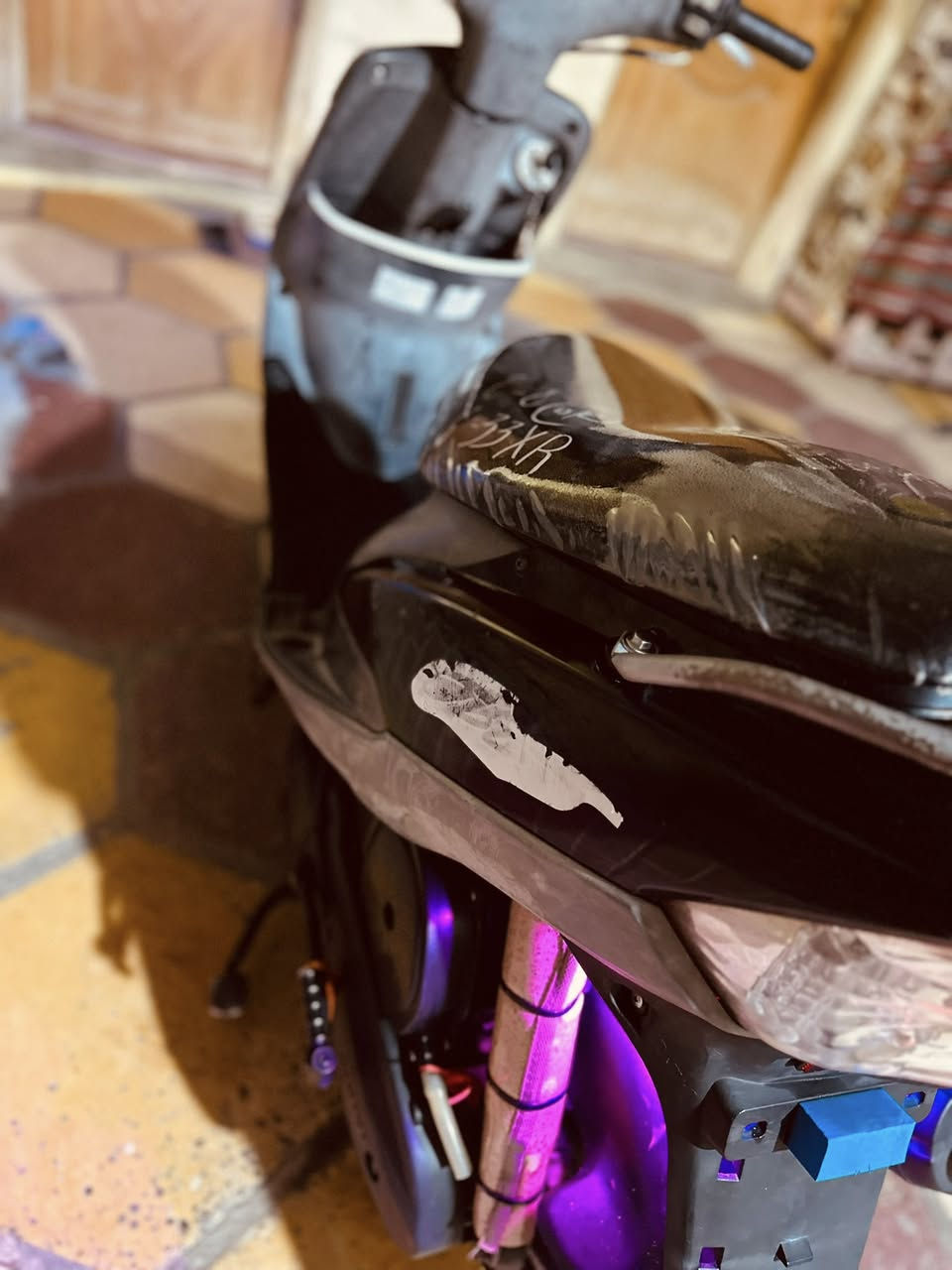 دراجه قجمه نضيفه ما مفتوحه شلعه معدل البيع المكان البصره الحيانيه رقم تلفون ***********
