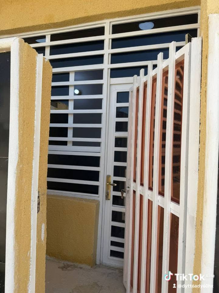 للبيع بيت مساحة ٥٠ متر شغل درجة أولى سعر ٣٣ بي مجال بسيط بغداد سبع البور التاجي طابو صرف على طابو الكاظمية للتواصل ‏‪***********‬‏ بي واتساب
