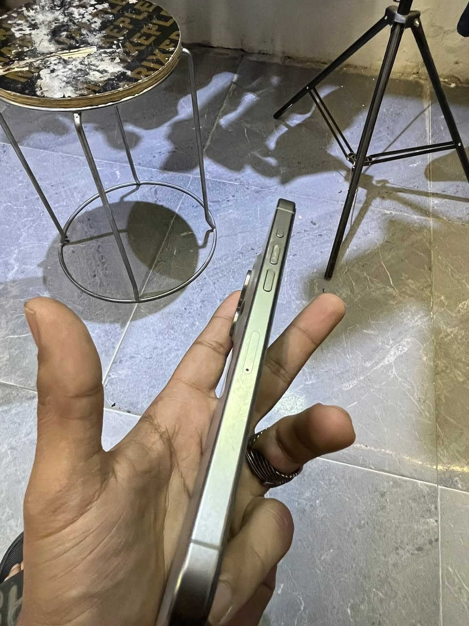 ايفون 15 برو ماكس بطارية 88
ذاكر 256 جهاز شرق اوسط ماستر 
كارتونه موجودة 
ب 1100 
***********
