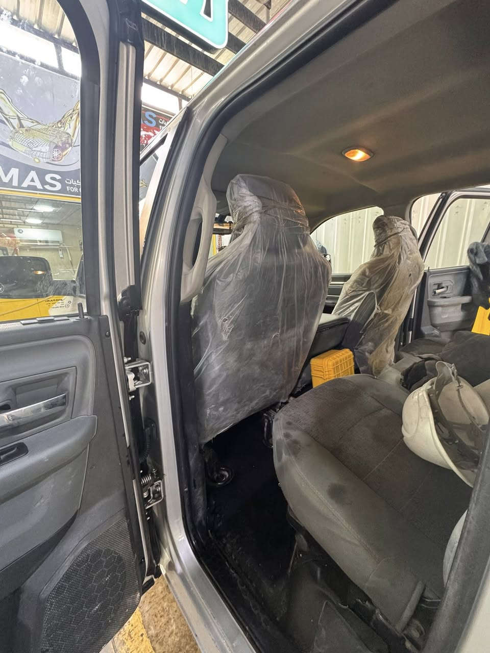 دوج رام كلاسك 2016
ماشي 91 الف رقم بغداد 

محور غاز 100 لتر سبير 

محرك وكير وتبريد خير من الله

170 وبيها مجال كل تفصيل بصور ***********
