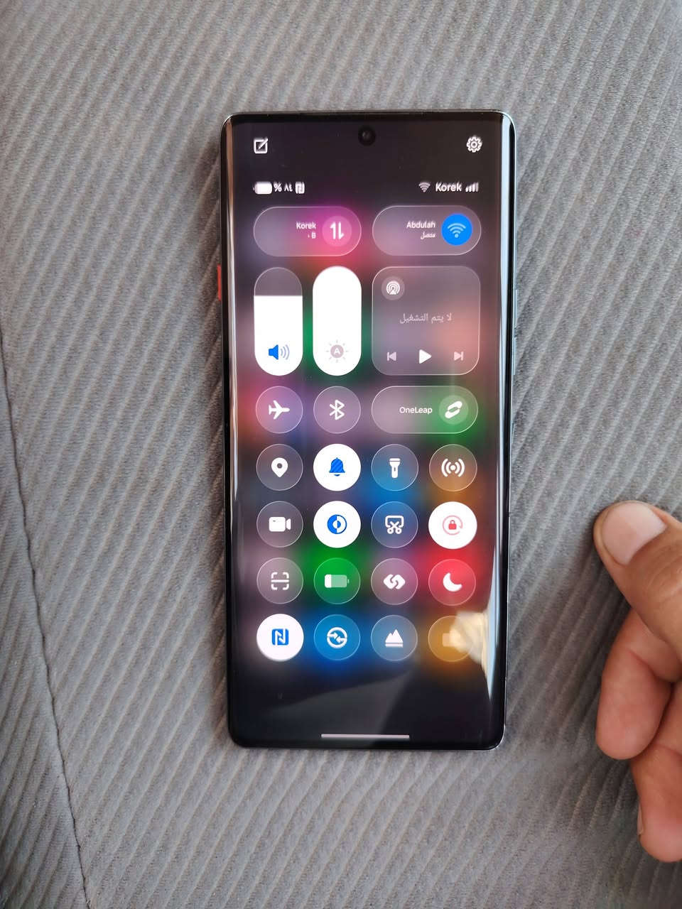 تكنو كامون 40 برو 5G للبيع ذاكره 256 رام 8 جهاز مكفول من كلشي سعر 350 وبي مجال ***********
