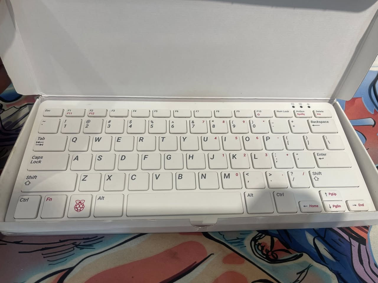 من رخصة الادمنية
كيبورد راز بيري 
شغلته شغال وبي نظام
وبي العاب 
موديل راز بيري Pi 400
الملحقات
ادابتر
ماوس 
رام
شاحن
مثل مموضح بالصور
جديد ممستخدم 
على كد الفحص مشتغل
السعر 105 الف شامل التوصيل


**إذا كنت صاحب هذا الإعلان وتريد حذفه لأي سبب، رجاءا أرسل رسالة إلى الدعم الفني**
