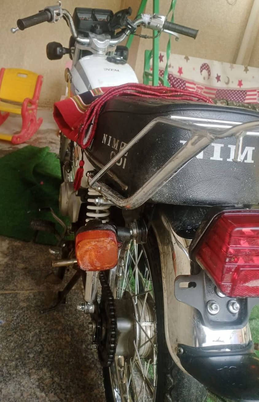 السلام عليكم
دراجة للبيع  اربعة كير نامة موديل 25 اوراق سكنر محركهة مكفول  ودراجة مكفولة  سعرهة 675 وبي مجال بسيط مكاني كربلاء الحر استفسار ***********/ بي واتساب
