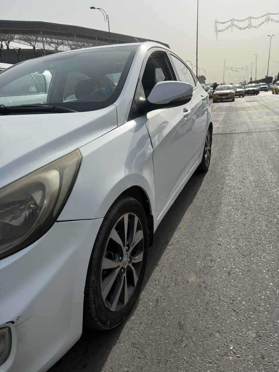 اكسنت 2015  فتحة تحكمات
مكينة 1600 دوش تبريد شغال خير من الله حدادية جديدة 
سونارها  بالمنشور 

السعر 102 وبيها مجال 

للاتصال ***********
