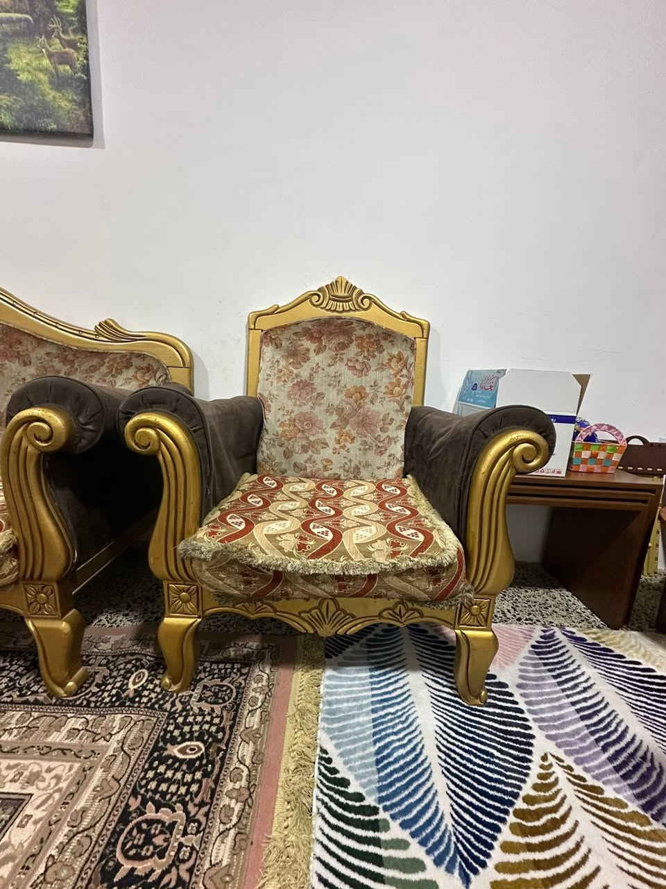 اللهم صل على محمد وعلى ال محمد
السلام عليكم
للبيع تخم قنفات مستعمل رئاسي 10 مقعد مورد نضيف
يتكون من 
2 قنفة ثلاثي
4 كرسي مفرد
النضافة مبينه گدامكم
السعر 350 الف وبيه مجال 
للاستفسار الاتصال على الواتساب أو الرصيد على الرقم ***********
مكاني بغداد - الامين الثانية
