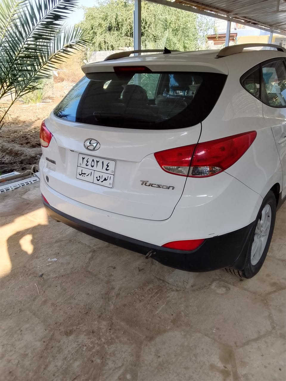 هونداي توسان 2012مكفولة كفالة عامة ضربة وصبغ وتبديل ماعداى كارت بسيط بكصة البنيد فقط محرك كير حدادية تبريد على الشرط رقم اربيل تريد تحويل أو وكالة حاضر سعر 147مكان السيارة الديوانية تلفون***********/***********ابو حسين
