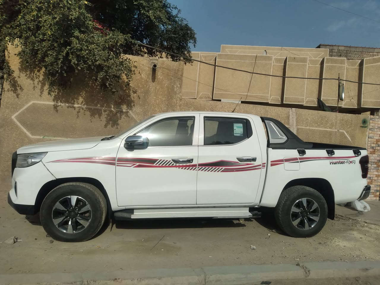 سلام عليكم سياره شانجان  موديل ٢٠٢٣ رقم بغداد مكان بغداد مدينه الصدر رقم الهاتف ***********
