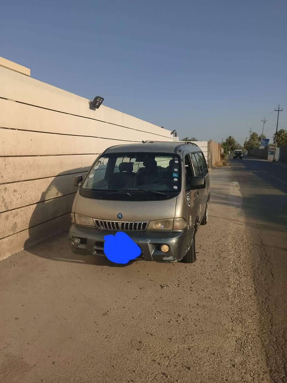 سياره بريجو موديل ٩٨. بسمي مكاني دوره عرب جبور 
الصندوق يحتاجله قفل بيه شاصي يحتاجله تعمير ١١ راكب الباقي. كفاله مكينه كير سياره كاعده 
***********
