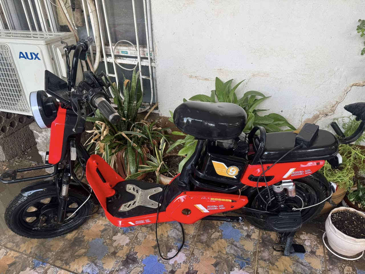 دراجة شحن استعمال قليل انتركت وسكتت بطاريتها سعر مناسب 60 الف المكان طويريج ابو جوعانه اتصال ***********
