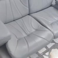 ميز مكتبي ٥ • كرسي مكتبي ٥ • حي جهاد