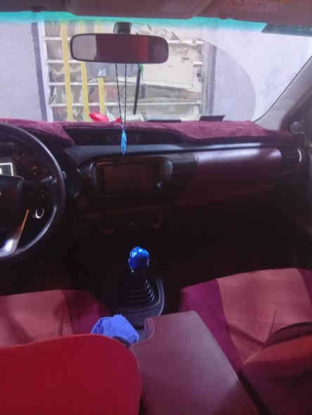 السلام عليكم للبيع للبيع بيكا هايلوكس موديل 23 مكان واسط اتصل على رقم***********
