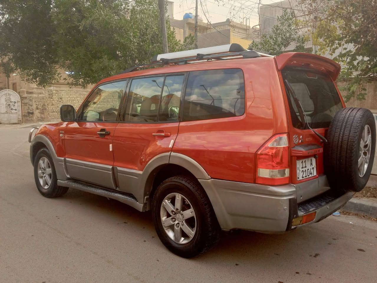 مكينه صدر تخم تاير كهربائيات كله تمام
3قطع تبريد 7راكب شاشه كامره تبريد شغال 
فور ويل شغال سياره مال جناي رقم وسنويه جدد شرط التحويل سعره مناسب عارضه 83وبيه مجال بصيط مكاني الاعظميه الاتصال***********
